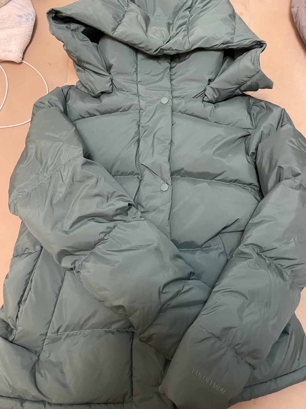Lululemon wunder puff